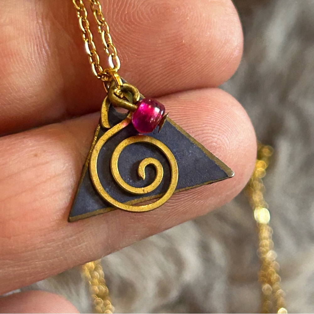Vintage layered metal glass bead pendant on chain necklace